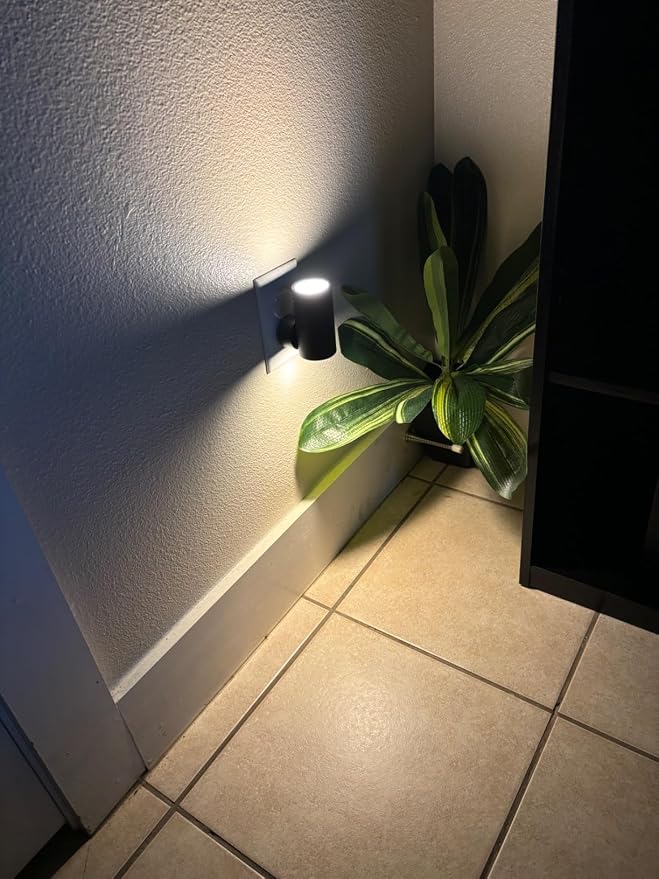 TSEXES LED Night Light Plug into Wall,Dusk to Dawn Sensor, 4 Pack | 0-300LM Adjustable Brightness,Daylight 5000K,Dimmable