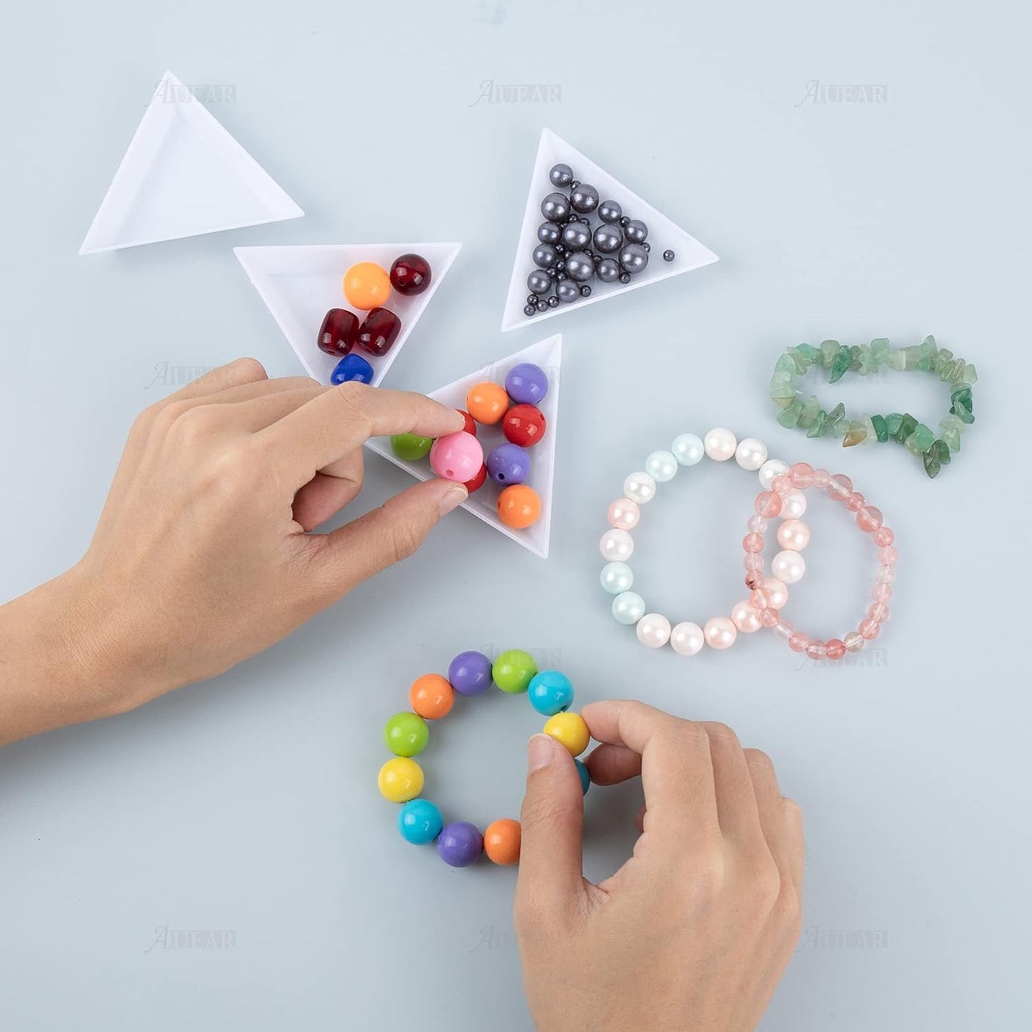 AUEAR, Bead Sorting Trays Plastic Nail Art Plates for DIY Craft Jewelry Project (White, 30 Pack Triangle)