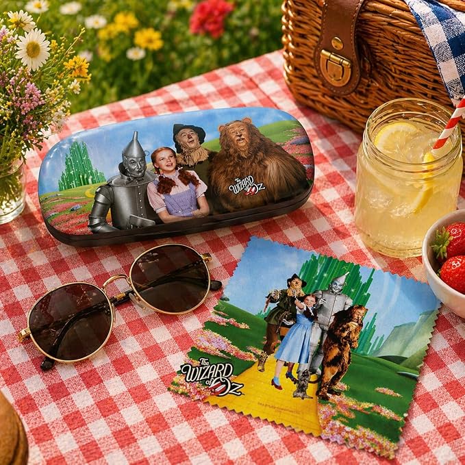 Wizard of Oz Dorothy Tinman Scarecrow Lion Emerald City eye sun glasses Eyeglass Storage Case & Cleaning cloth