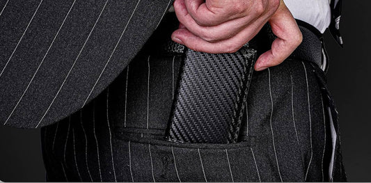 The Secret Weapon for a Tidy Desk: Why a Good Wallet and Smart Organization Tools are the Best Office Gifts