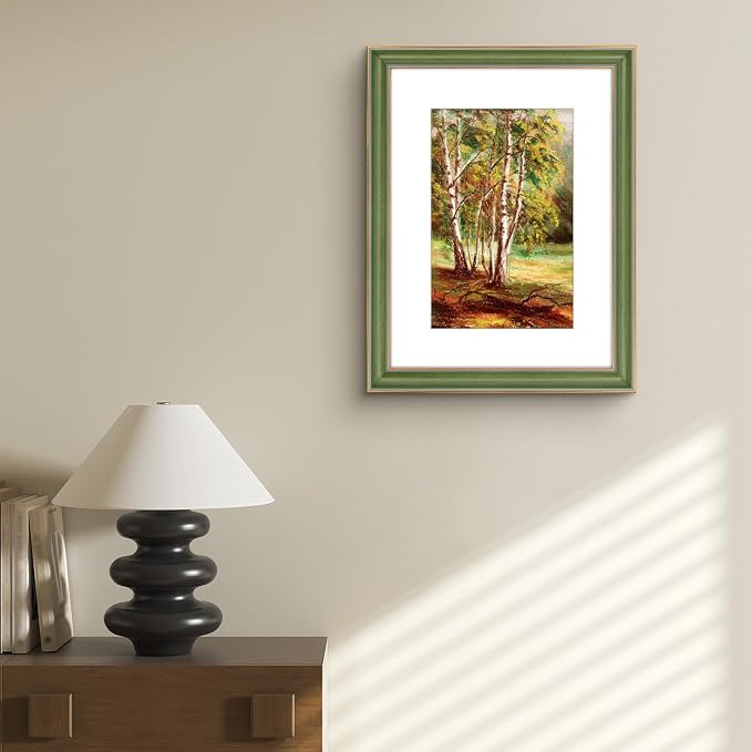 Golden State Art, 12x16 Photo Frame With Mat for Pictures 8x12 and Real Glass (Green With Gold Trim - White Color Mat, 1.25 Inch Frame Border)