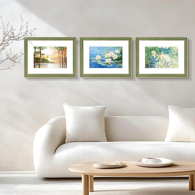 Golden State Art, 12x16 Photo Frame With Mat for Pictures 8x12 and Real Glass (Green With Gold Trim - White Color Mat, 1.25 Inch Frame Border)