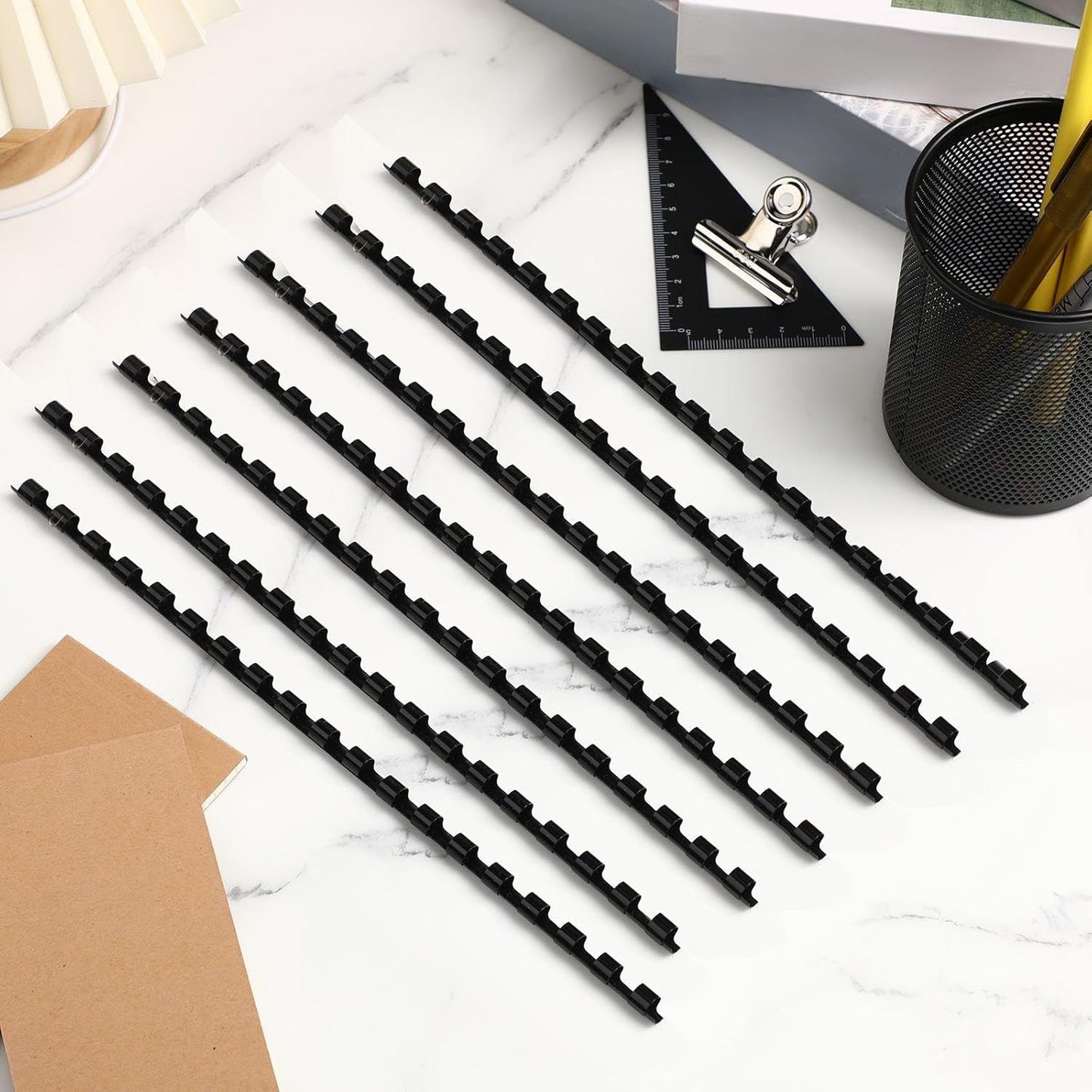 Yunsailing 150 Pack Plastic Binding Combs Plastic Binder Comb Ring 19 Ring Binding Spines Letter Size Spiral coils for Notebook Calendar(1/4 in,Black)