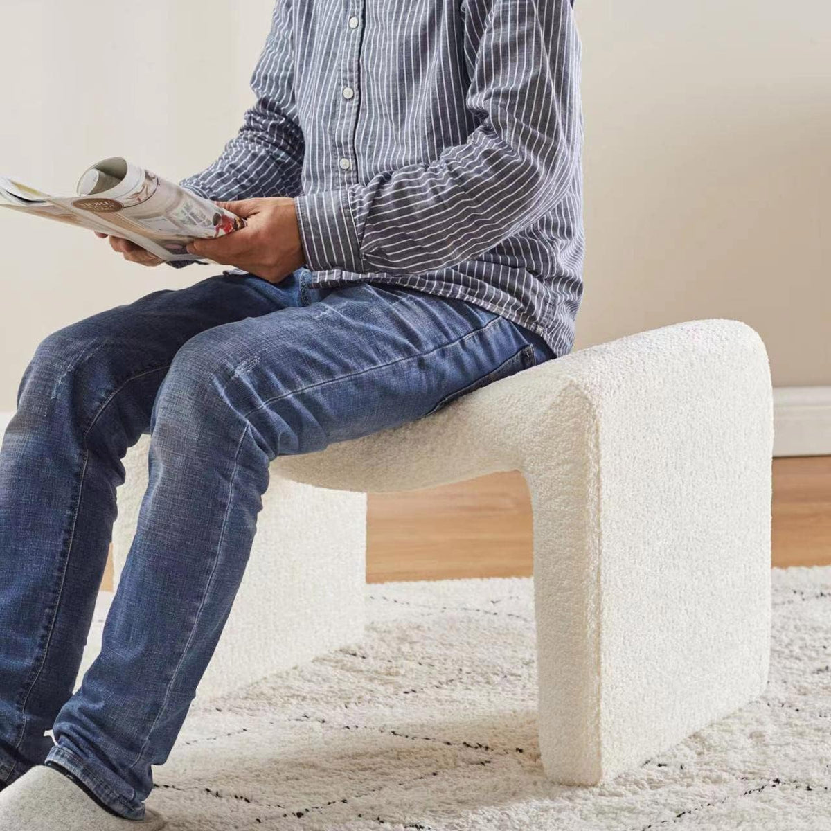 Modern Boucle Ottoman, Vanity Stool Chair, Foot Stool with Wooden Legs Sofa Bench Footstool Extra Seat for Vanity, Makeup Room, Living Room, Entryway, Set 2, White