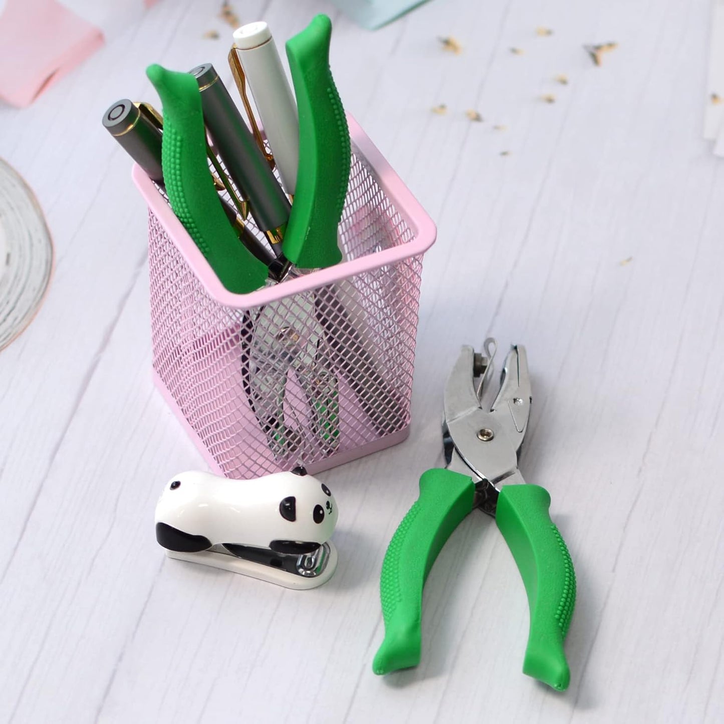 1/4 Inch Triangle Hole Punch for Handmade DIY Craft Paper, Perfect for Home, Office, Back to School Supplies