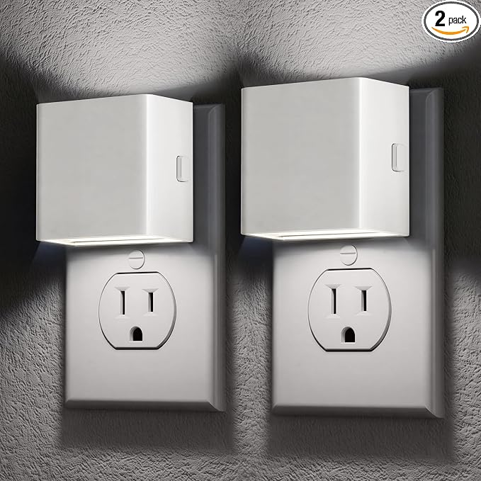 DORESshop LED Night Lights Plug into Wall [2 Pack], Plug in Nightlight, 3 Level Brightness Adjustable Night Light, Dusk to Dawn Sensor, Nightlights for Adults, Bedroom, Bathroom, Hallway, Daylight