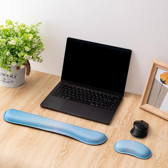 Keyboard Wrist Rest,Ergonomic Wrist Support for Keyboard,Gradient Blue | Computer Wrist Rest,Superfine Fabric and Gel Memory Foam Wrist Pad,Easy Typing&Pain Relief,Suitable for Office,Family