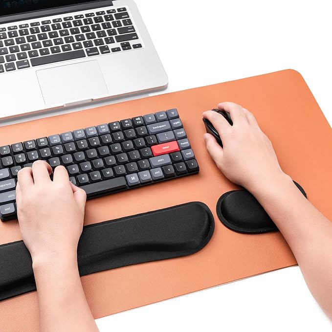 Hoewina Keyboard Wrist Rest,Ergonomic Wrist Support for Keyboard,Gray | Computer Wrist Rest,Superfine Fabric and Gel Memory Foam Wrist Pad,Easy Typing&Pain Relief,Suitable for Office,Family