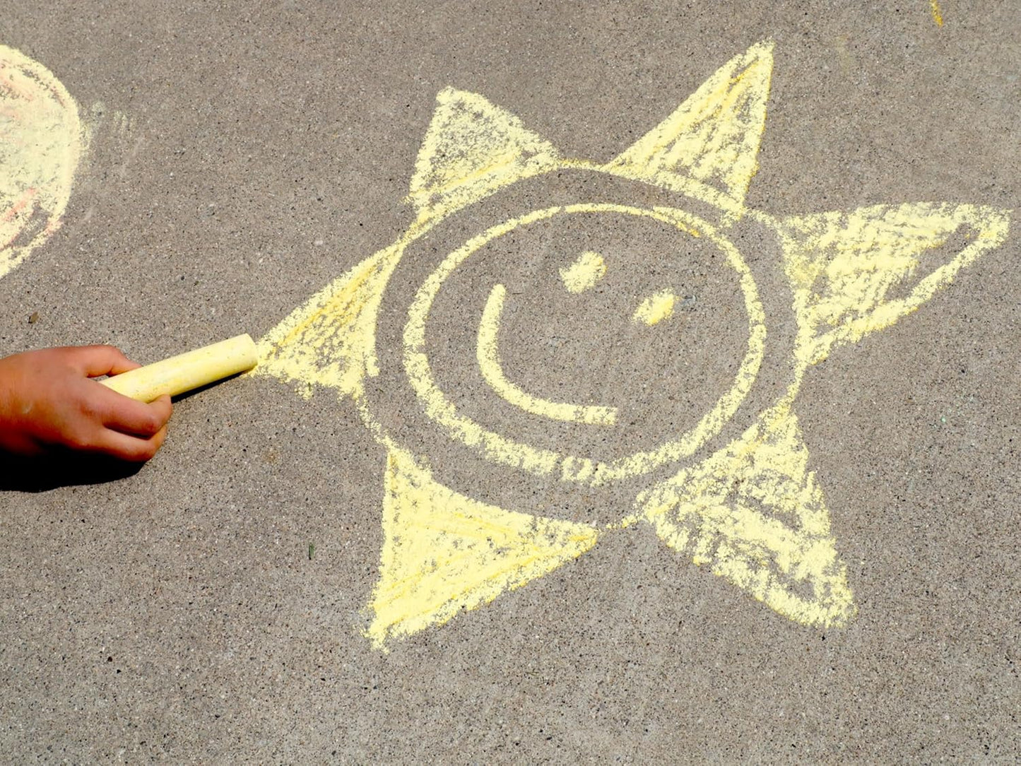 Kid Made Modern 60 Count Pack of Sidewalk Chalk – Violet